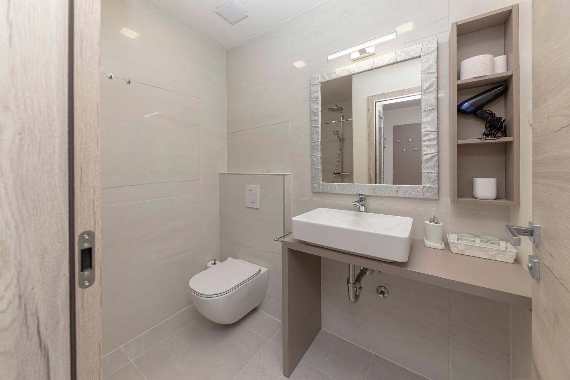 Rooms S Center Slovenske Konjice ภายนอก รูปภาพ