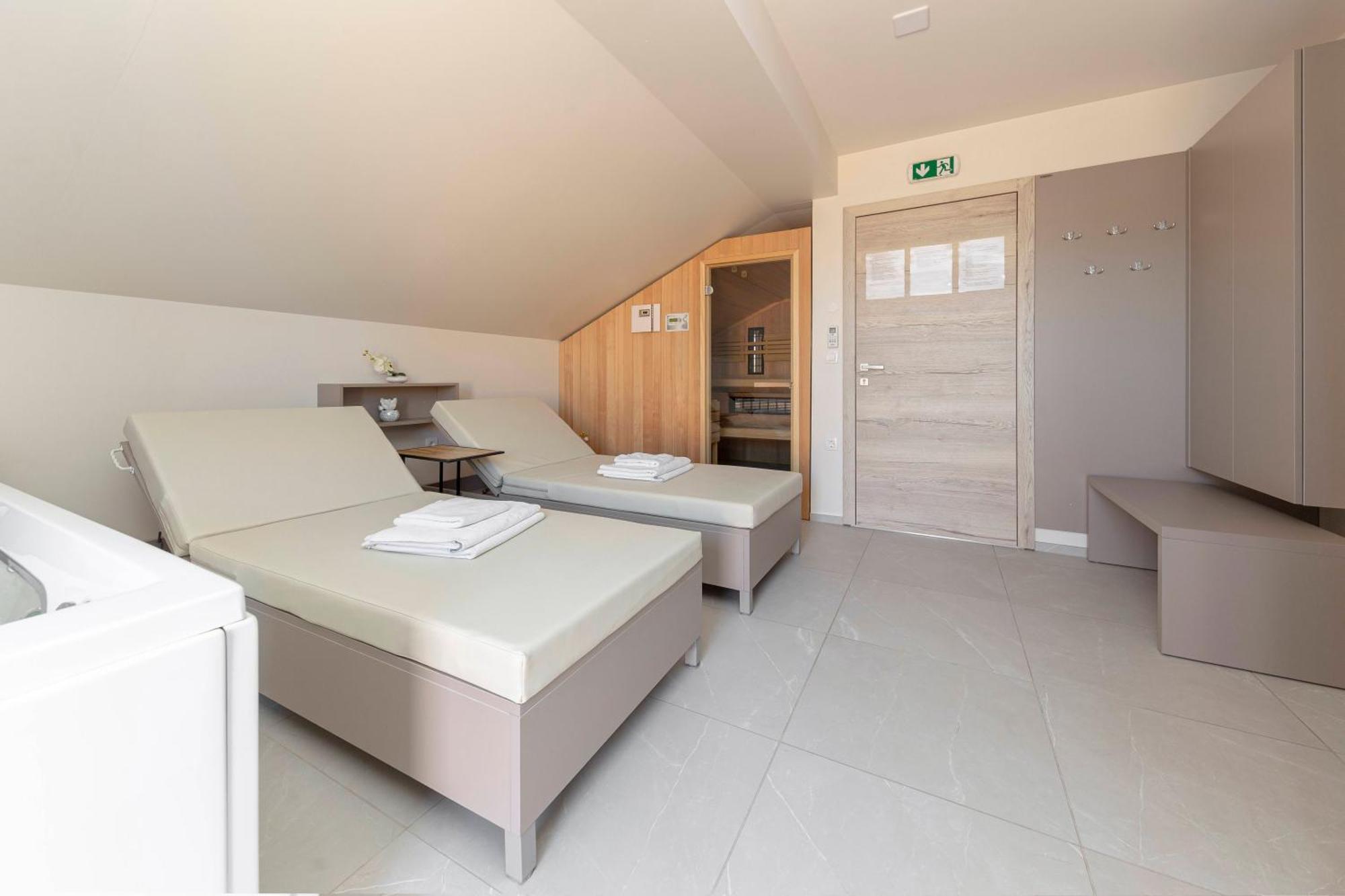Rooms S Center Slovenske Konjice ภายนอก รูปภาพ