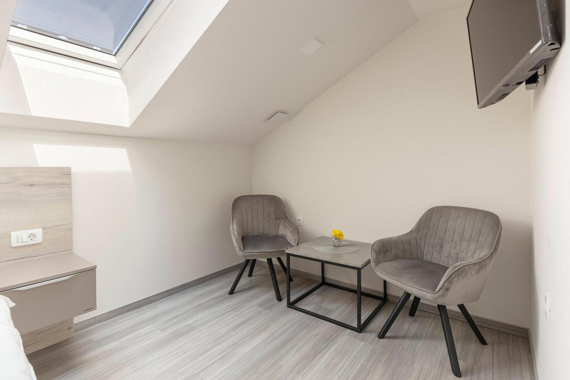 Rooms S Center Slovenske Konjice ภายนอก รูปภาพ