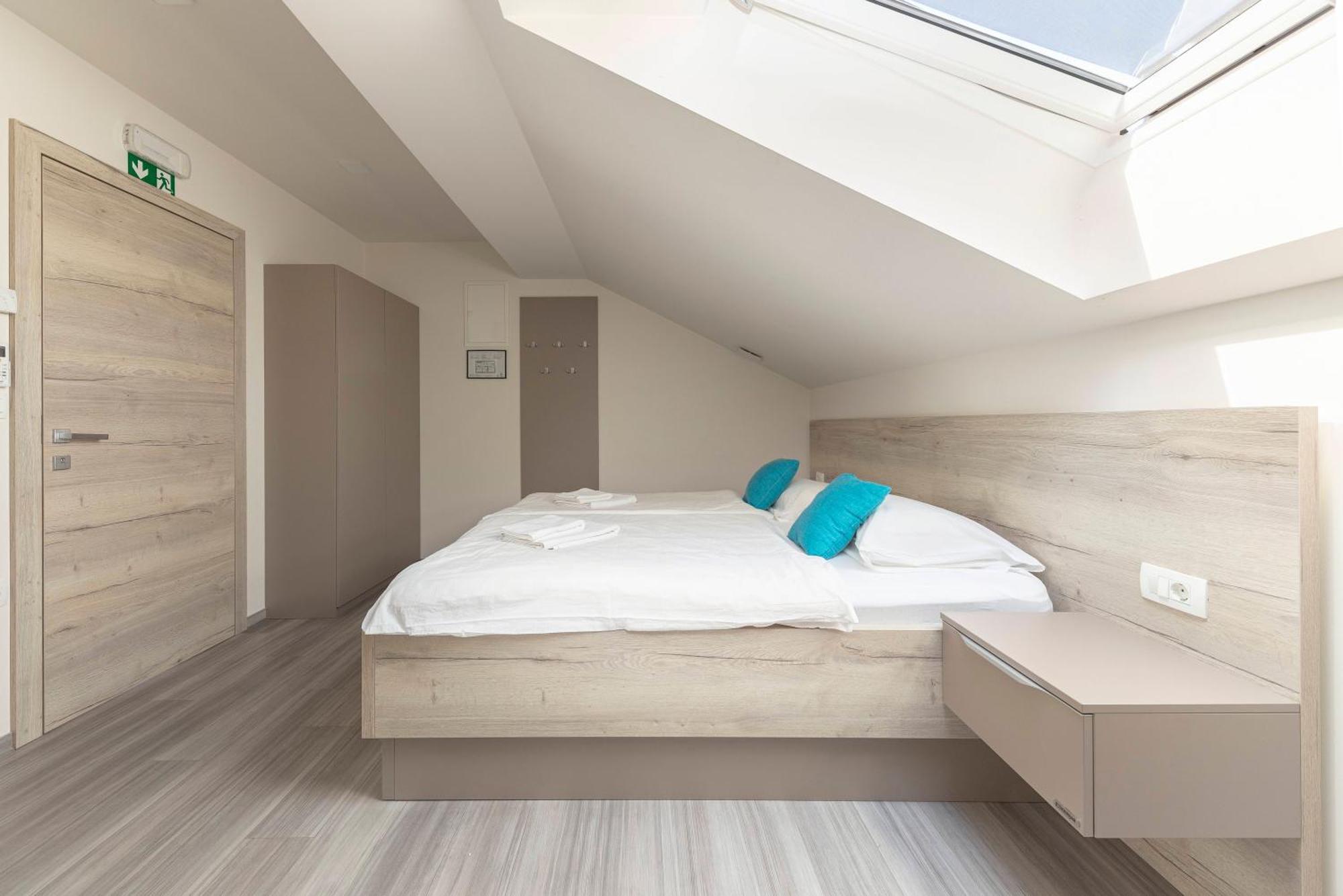 Rooms S Center Slovenske Konjice ภายนอก รูปภาพ