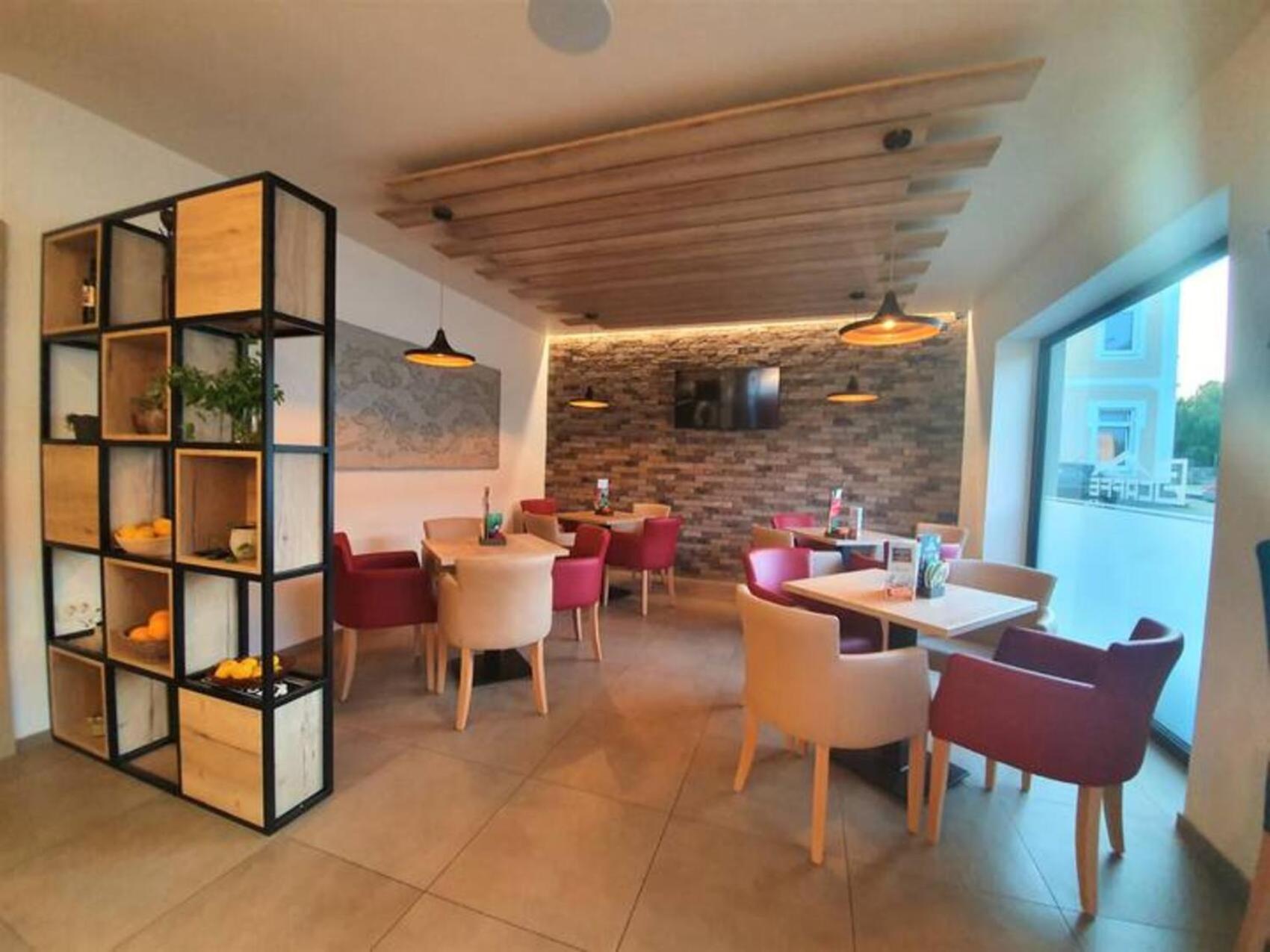 Rooms S Center Slovenske Konjice ภายนอก รูปภาพ